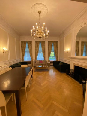 KLL Management- HydePark Place